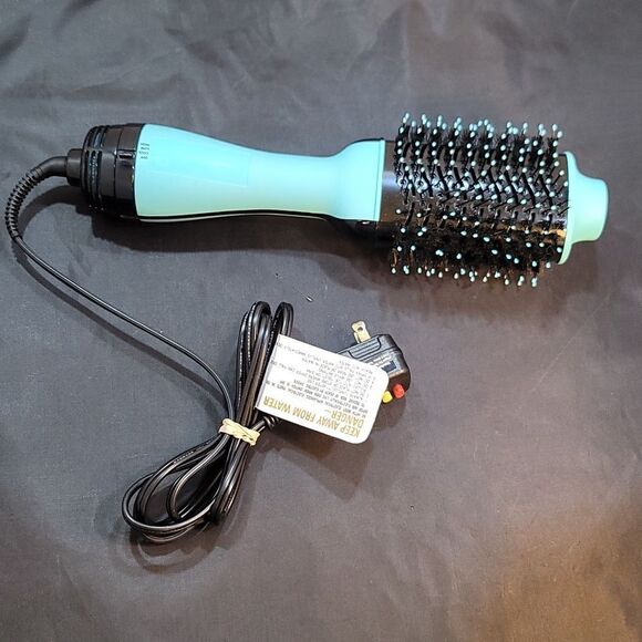 REVLON  WEAVING DREAM ONE STEP HAIR DRYERAND STYLE main image 14